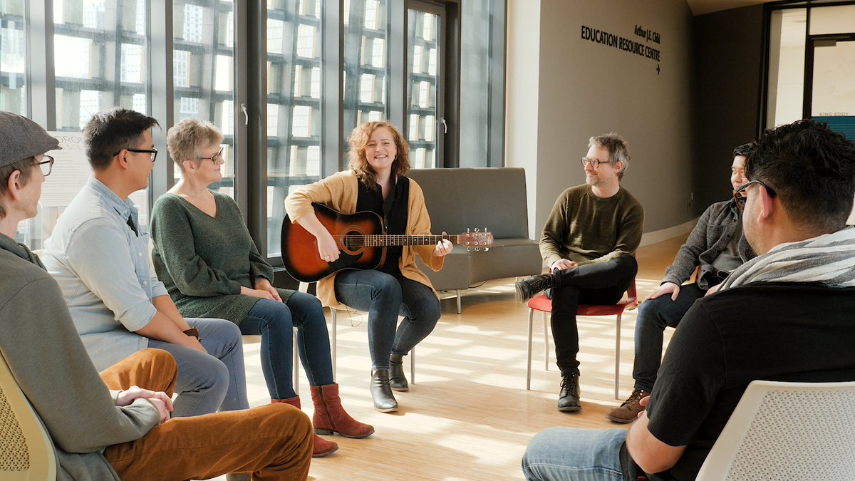 nmc_canada's tweet photo. Sing with us tomorrow afternoon in a safe, supportive environment. Through our HealthSong music therapy stream, participants won’t just sing, they’ll also personalize their songbooks, and find the music that will keep them feeling connected. Info: https://t.co/gbqAWwCVi7 https://t.co/hUasxVmn65