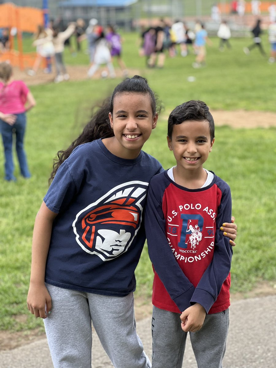 ENLwMsFall's tweet photo. What a great day!! We celebrated the the end of testing today 💛 so proud of all of my students at MRE and NPE! https://t.co/bNEGkfbwQW