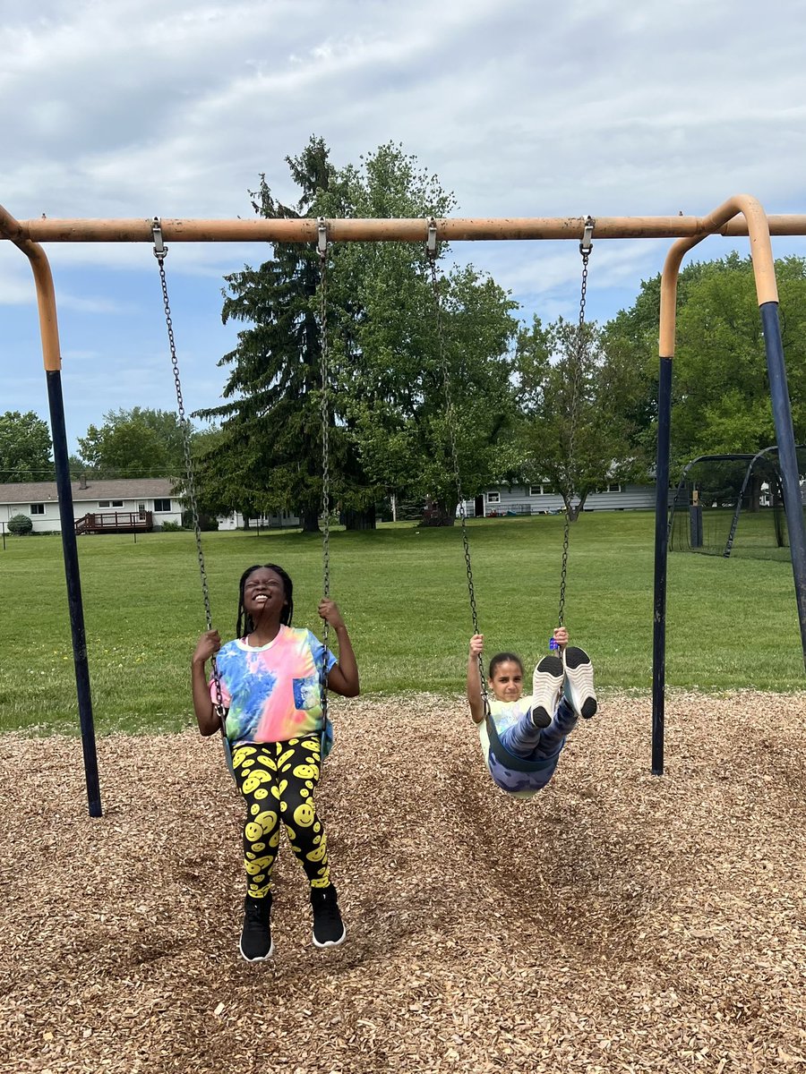 ENLwMsFall's tweet photo. What a great day!! We celebrated the the end of testing today 💛 so proud of all of my students at MRE and NPE! https://t.co/bNEGkfbwQW