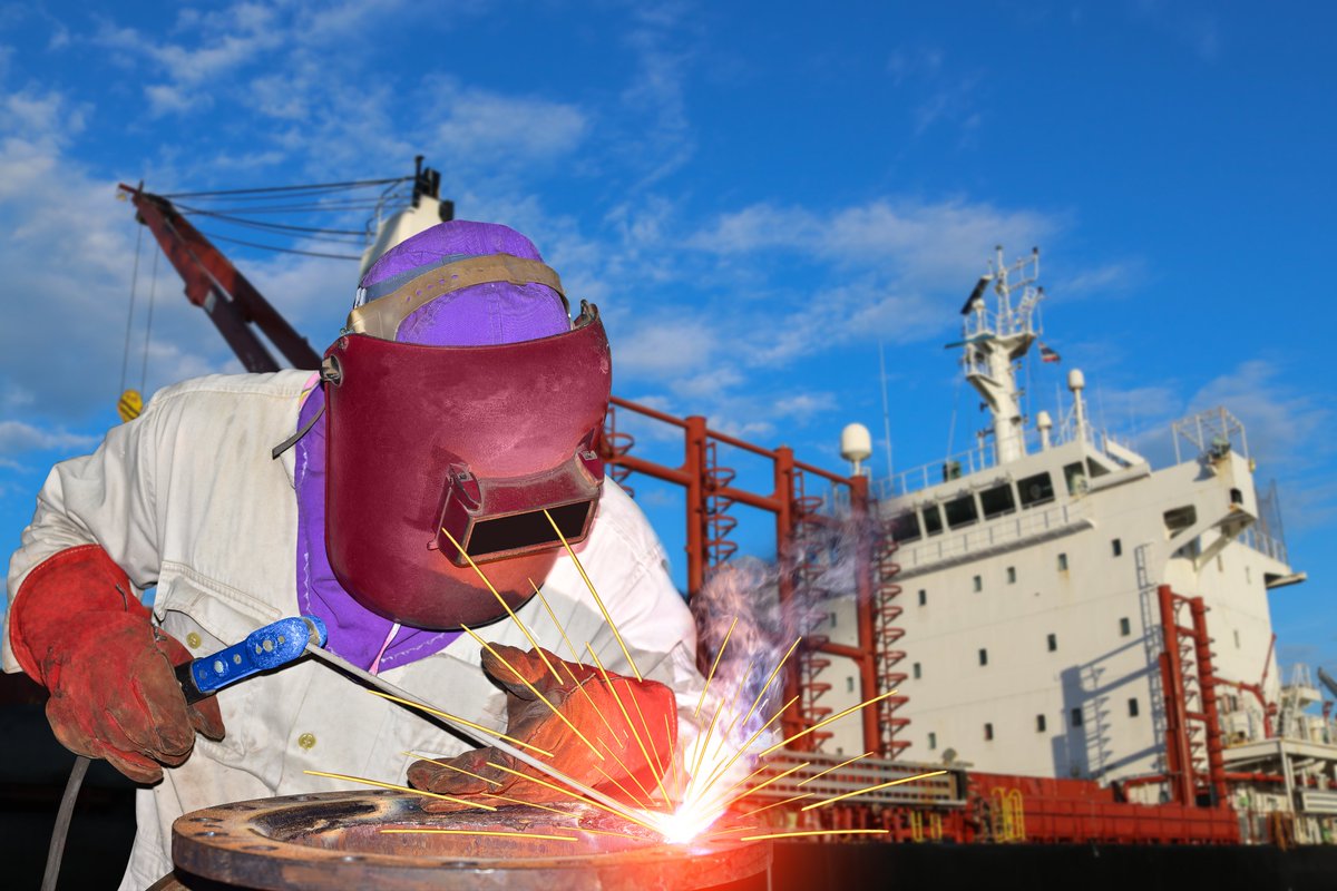 Virginia_CCWC's tweet photo. May 22 is #nationalmaritimeday2022. Join us in saying #ThankYou to those in the #maritime industry who have come before, those serving now, and those preparing to serve in the future. For more info on free to low cost  #training for maritime jobs, check out our link in bio. https://t.co/vbHg6qkNUx