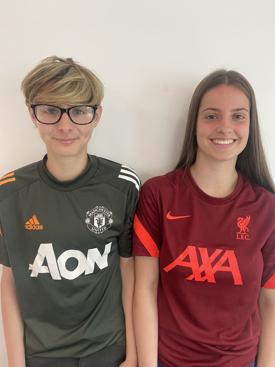 ygc_10's tweet photo. Dyma ddwy fedrus o bl10 o ran eu sgiliau peldroed. Megan Galeandro, tim Cymru/Wales a Man U; Cadi Doran, tim Lerpwl/Liverpool. We are proud of two of our yr10 pupils for their achivevement within the football world on a high level. Ardderchog!@YsgolGlanClwyd @addgorffygc https://t.co/1H6n9JkRkb