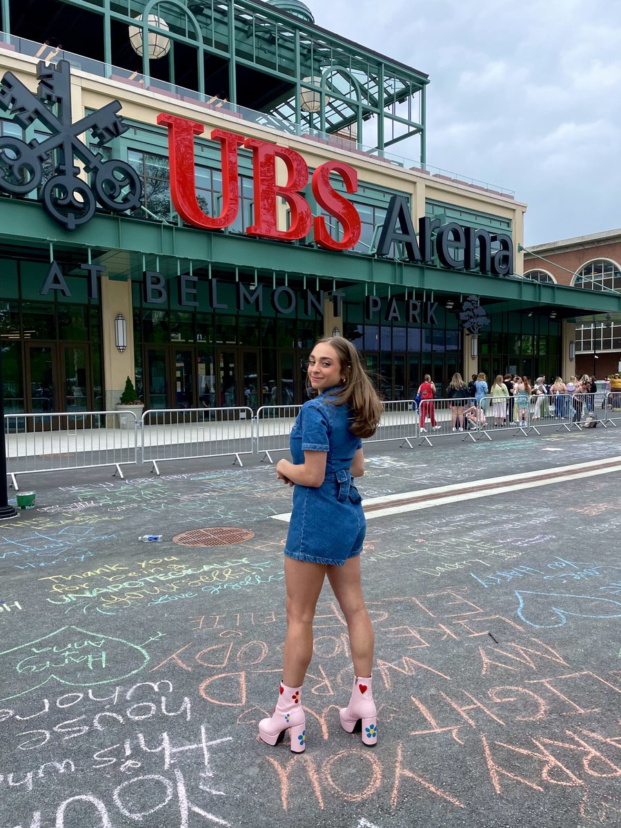 Welcome to Harry’s House 🏠 #OneNightOnlyNY #HarrysHouse