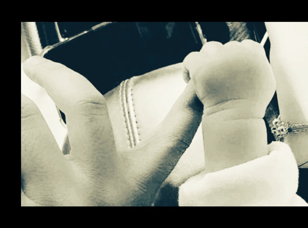 Gong_GT's tweet photo. One of the best feelings in the world is knowing that someone is happy because of you. Your love can change someone’s life, and that can change the world. https://t.co/0djeDf0Bau