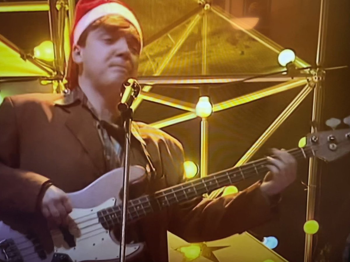 jasonl64's tweet photo. @guypratt feeling festive on #totp1992 Christmas edition! Ain’t no doubt! Great tune, amazing bass! Didn’t know it was you until #lockdownlicks Your the bass equivalent of Nile Rodger’s - so many tunes that you’ve added your style too! https://t.co/rCkqRgoBmD