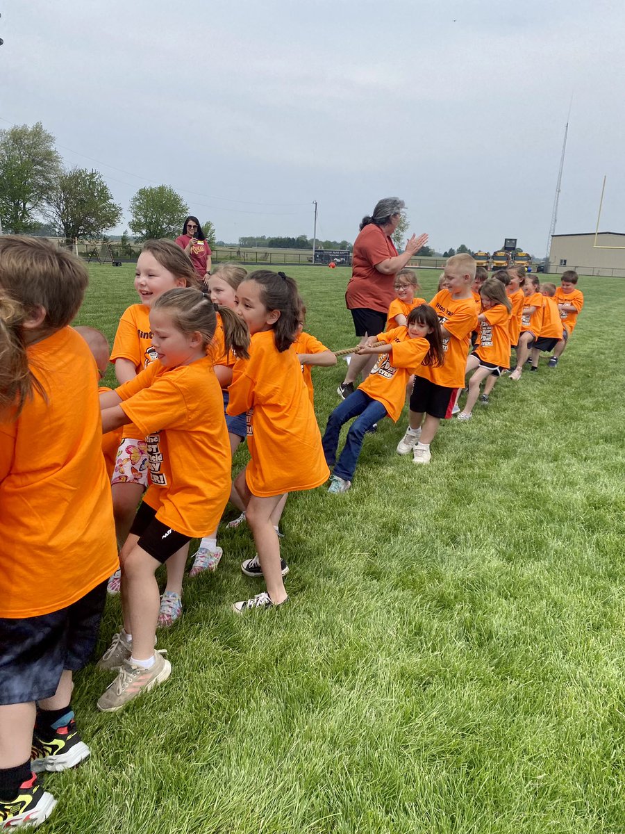 scarter40's tweet photo. Tug of war champs! 💪🏼 https://t.co/O4ncN1Empv