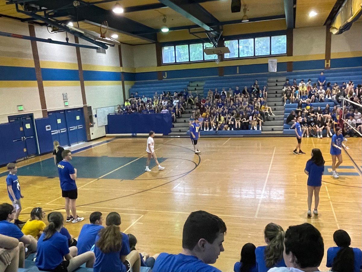 CMSMrsWright's tweet photo. The rain couldn’t stop us from having a super fun Fit Day!
@WEARECMS25 https://t.co/fzOon62iY9