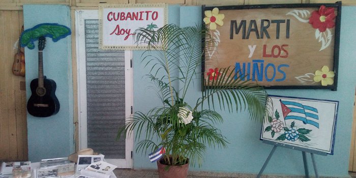 ciespiguita's tweet photo. Los  niños de la Primera Infancia, realizan homenaje al Apóstol José Julián Martí Pérez en el 127 aniversario de su caída en combate
@RaulSamon @FundichelyRosa @dmesantiago2019 @ManceboCarmen1 @CubaMined @NiurdisReyes #LaPrimeraInfanciaSíImporta https://t.co/VB552r9b92
