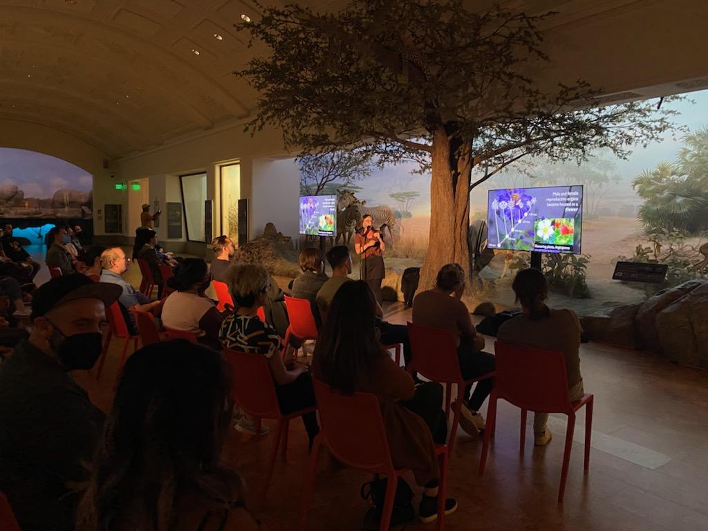 MeganRRuffley's tweet photo. Gave a talk on plant evolution and the challenges they face in the Anthropocene last night at @calacademy. I was so inspired by the audience questions on plants and genomics- thank you to everyone who came out!! https://t.co/MdytEKxSJh