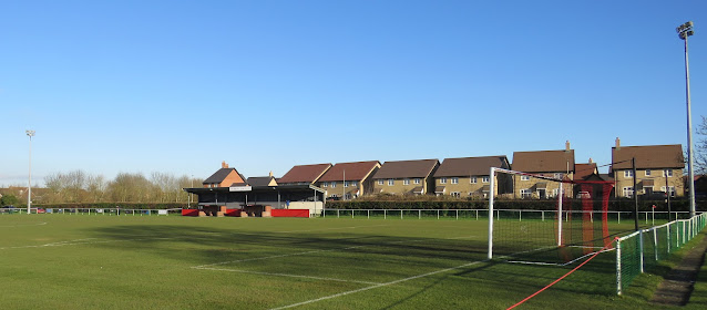 thecoldend's tweet photo. My favourite ground visited for the 21/22 season was @WarboysTownFC on a surprisingly warm and sunny January afternoon. The Witches will return to the @PDFLUK Premier Division they last played in the 17/18 season. Fantastic to see a historic club moving back up the pyramid! https://t.co/cbjgNkmftE