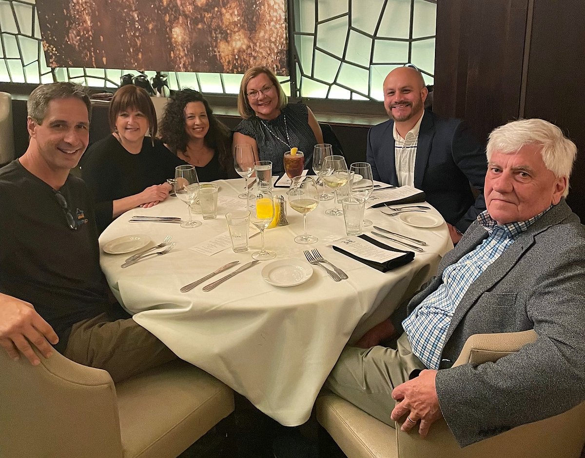 VARC_Solutions's tweet photo. Kicked off our VIPP Partner Palooza last night. Great time with GREAT people!!!
Thank you QuickBooks Time for sponsoring our delicious dinner @PerrysDining.
#BeAVIPP #teamVARC #quickbooks #quickbookstime https://t.co/AwzSanzQWm