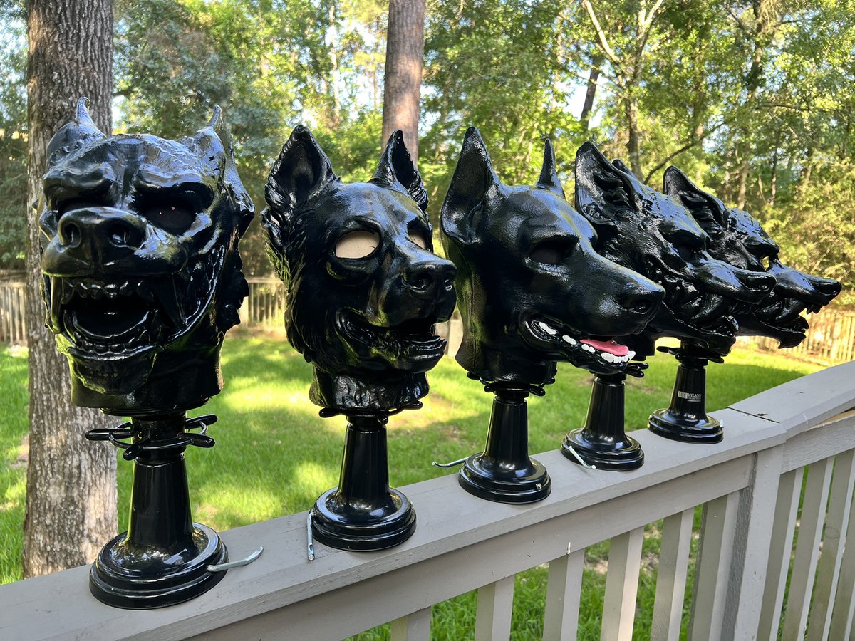 What’s that stirring, yearning, in the crisp night air?

Cackling as the full moon breaks from the clouds &amp; Snap Jaw announces a raffle!

Tag a friend who would look great in an all black wearable blank! 2 blank hoods to win (winner + tagged friend.)

RT, Follow, Tag! Ends 27th!