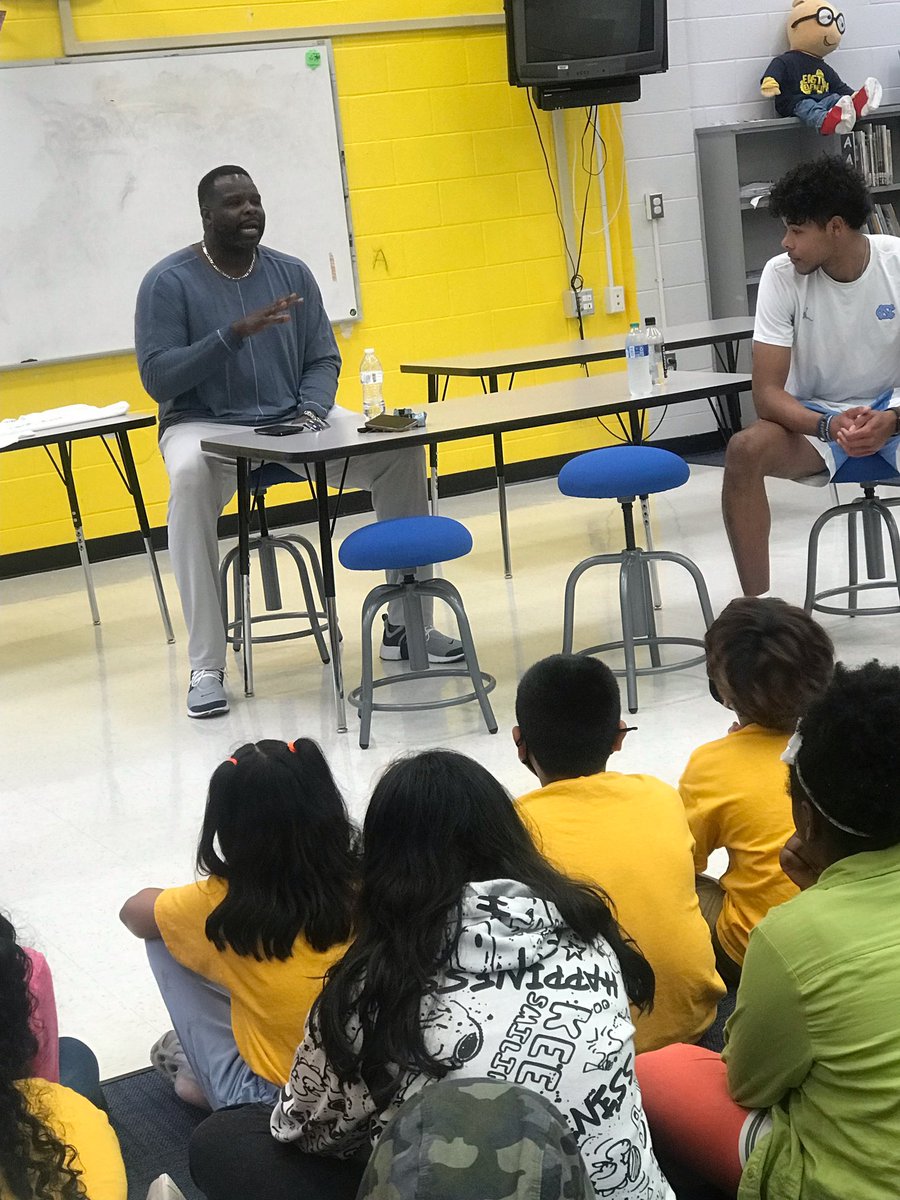 More Fun with <a href="/PuffJohnson14/">Puff Johnson</a>…Eastway Eagles had a blast today with Puff Johnson and his father Gil Johnson as they listened to wisdom, encouragement, and engaged in a little EOG Pep Rally Fun! #GoEaglesGo
<a href="/eastwayeagles/">Eastway Eagles</a>