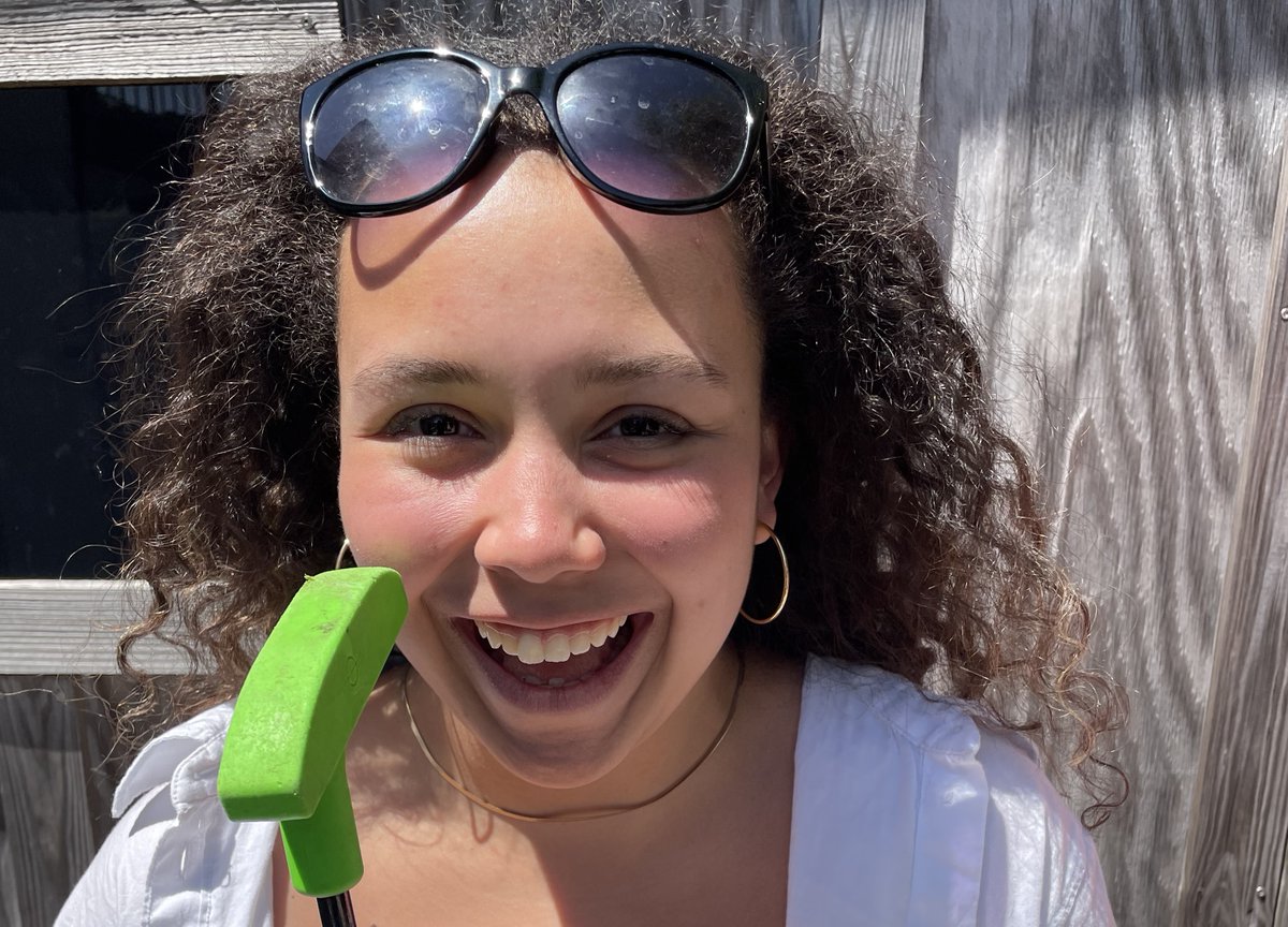 nccpletsgo's tweet image. Senior Spotlight Time!
Amaya Hillman is one of this year’s co-Dance Captains and is a three-year CP.
Post Grad Plans: Attend Northwestern University majoring in Chemistry on a pre-med track.
#CpletsGO
#SeniorSpotlight
#ShowChoir
#ShowChoirLife