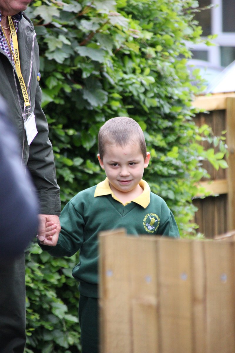 StMarysRCSch's tweet photo. A pleasure and privilege to welcome many special visitors to our school today. It really shows what a community can do to support those in need. @DavidTCDavies @alcumusgroup @CaldicotLions
@ChepRoundTable @barratthomes @DavidWilsonHome #AllAreWelcome #Community @CatholicCardiff https://t.co/rICECozUfu