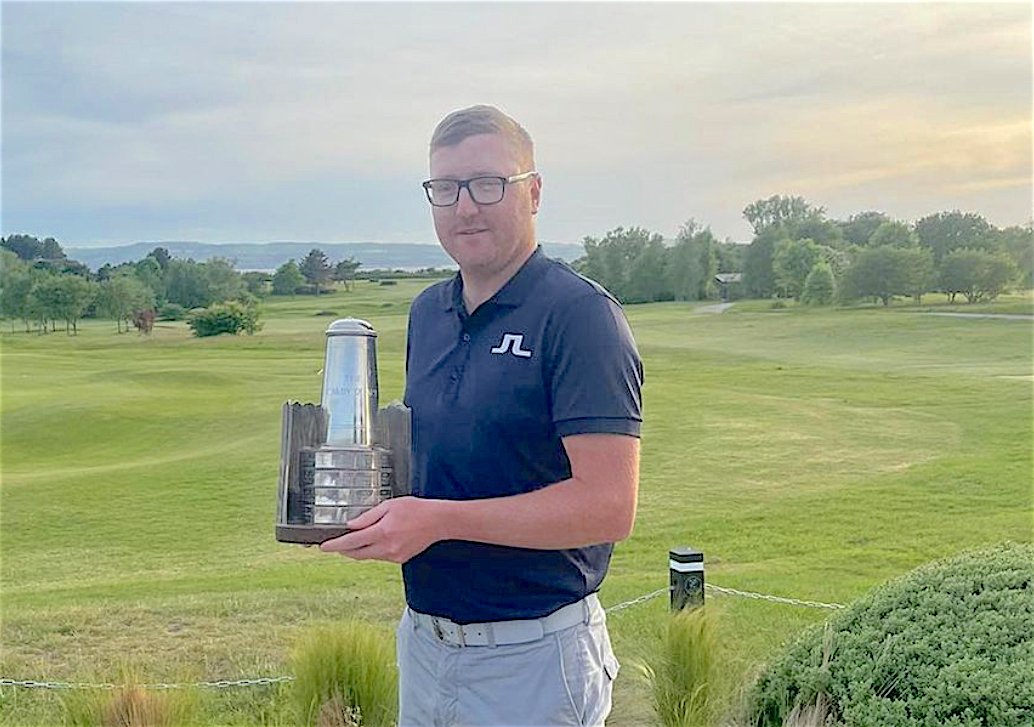 @chrisparky6 of @Penwortham_GC once again finds his form in the @NorthernOOM... this time at @CaldyGolfClub where the @Lancashiregolf ace wins by 3 from @formbyhall's Graeme Booth and @Crewegc ace @kristian_towers 
Full story here...
golfnews24.co.uk/northern-order…