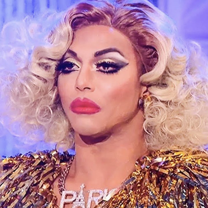 JustifyMyLee's tweet image. Me when no one went home for weeks on #DragRace Season 14 vs me when no one goes home for weeks on #AllStars7