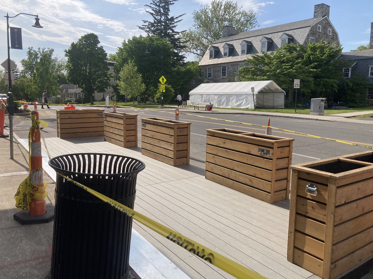 Only In Amherst tweet media