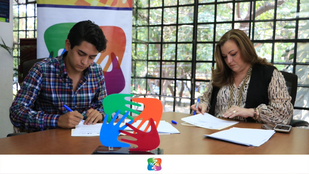 FAJ_IAP's tweet photo. En la #FAJIAP estamos creando vínculos con otras Instituciones. Con el objetivo de apoyar a la juventud de Cuautitlán a través del @imjuci, llevamos a cabo la firma de convenio de colaboración. #YoSoyJoven #TriunfoDeBecerra #ConectaEmpleo #PTSExplorer #JuventudEsSinViolencia https://t.co/jon1AZIDJM