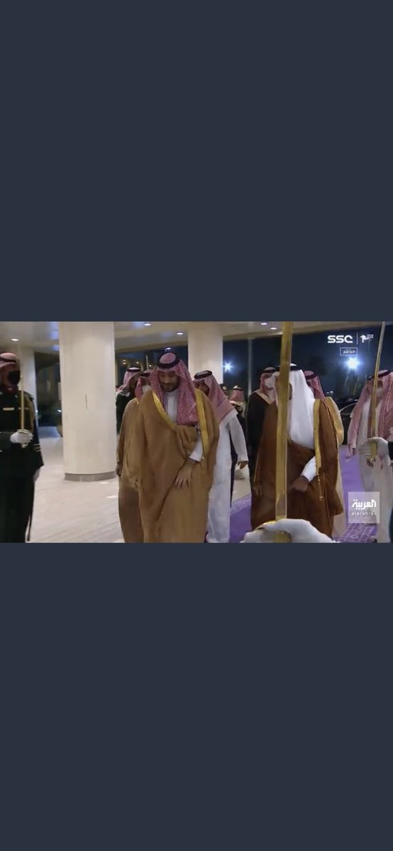mqqq50's tweet photo. حي منهو خاطب العليا وجاذب للحيود
أبلج غير الملامح به من معزّي جلد 
تنقص الدنيا وابو سلمان من زود لـ زود
لين حطم خانة الارقام واوجد له عدد💚 https://t.co/UeCAybRlXC