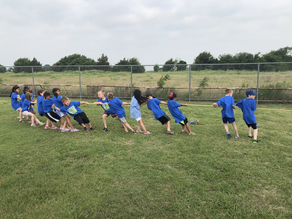 Ms. Everett's Class tweet media