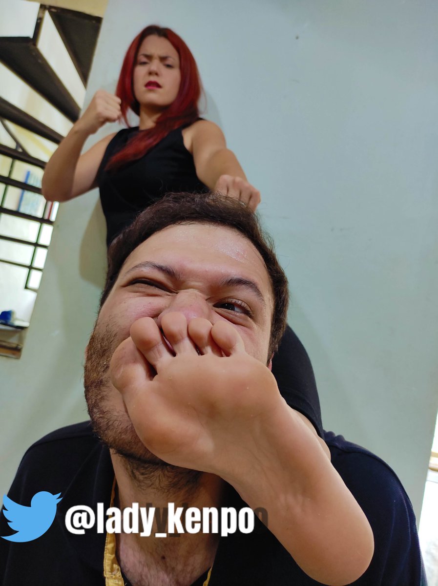 ladykenposhrine's tweet photo. Follow @lady_kenpo #barefeet #footfetishnation 
#facekicks #footfetishnation #feet #footstomp #footsmother #footfetishcommunity  #foottoface #foot2face #kickfetish #martialartsfeet #martialartsfetish #pés #sexysoles #pieds #soles #solefetish #sexyfeet #solelovers https://t.co/bQBgdqKXJJ
