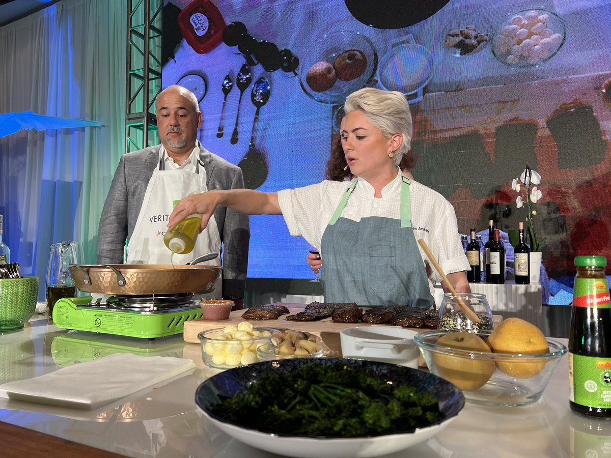 VeritageMiami's tweet photo. Finishing up w/ course #3! A Korean BBQ style steak w/ kimchee lime broccoli & white rice paired w/ Valentin Bianchi Malbec with chef #EileenAndrade, owner of @FinkaTableTap, @amelias1931 & @BarbakoabyFinka
#EatDrinkUnite #VeritageMiami #InteractiveDinner https://t.co/nAiwnsuoo3