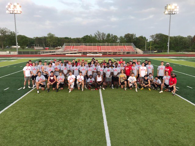 UOlivetfootball's tweet photo. Prospect Camp was a success. The players had a blast and definitely got their #W1N today. A lot of great talent was on the field today. #EverythingCounts https://t.co/4XnvCf7DlQ