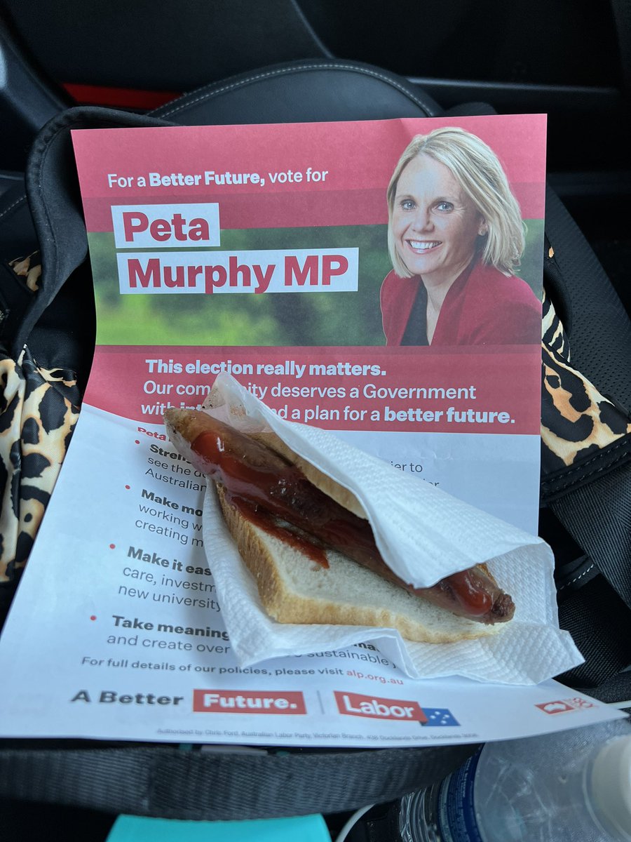KarinaBarley's tweet photo. Voted &amp; treated myself with a democracy sausage. #democracysausage   #VoteALP2022 #Byescomo https://t.co/GlWkUIgAwZ