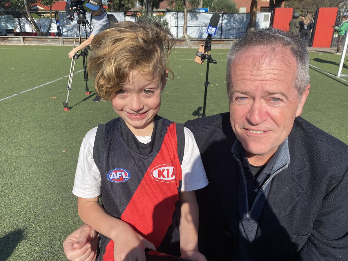 billshortenvcuc's tweet photo. Chloe and I voted in Moonee Ponds today in beautiful weather. We love to see democracy in action. Australia is ready for change. Vote 1 Labor #auspol #AusVotes22 https://t.co/5lvfNSXsvc