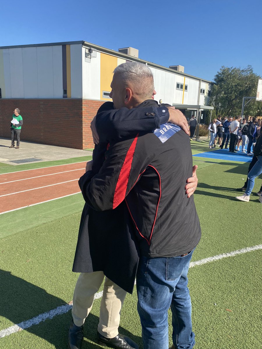 billshortenvcuc's tweet photo. Chloe and I voted in Moonee Ponds today in beautiful weather. We love to see democracy in action. Australia is ready for change. Vote 1 Labor #auspol #AusVotes22 https://t.co/5lvfNSXsvc