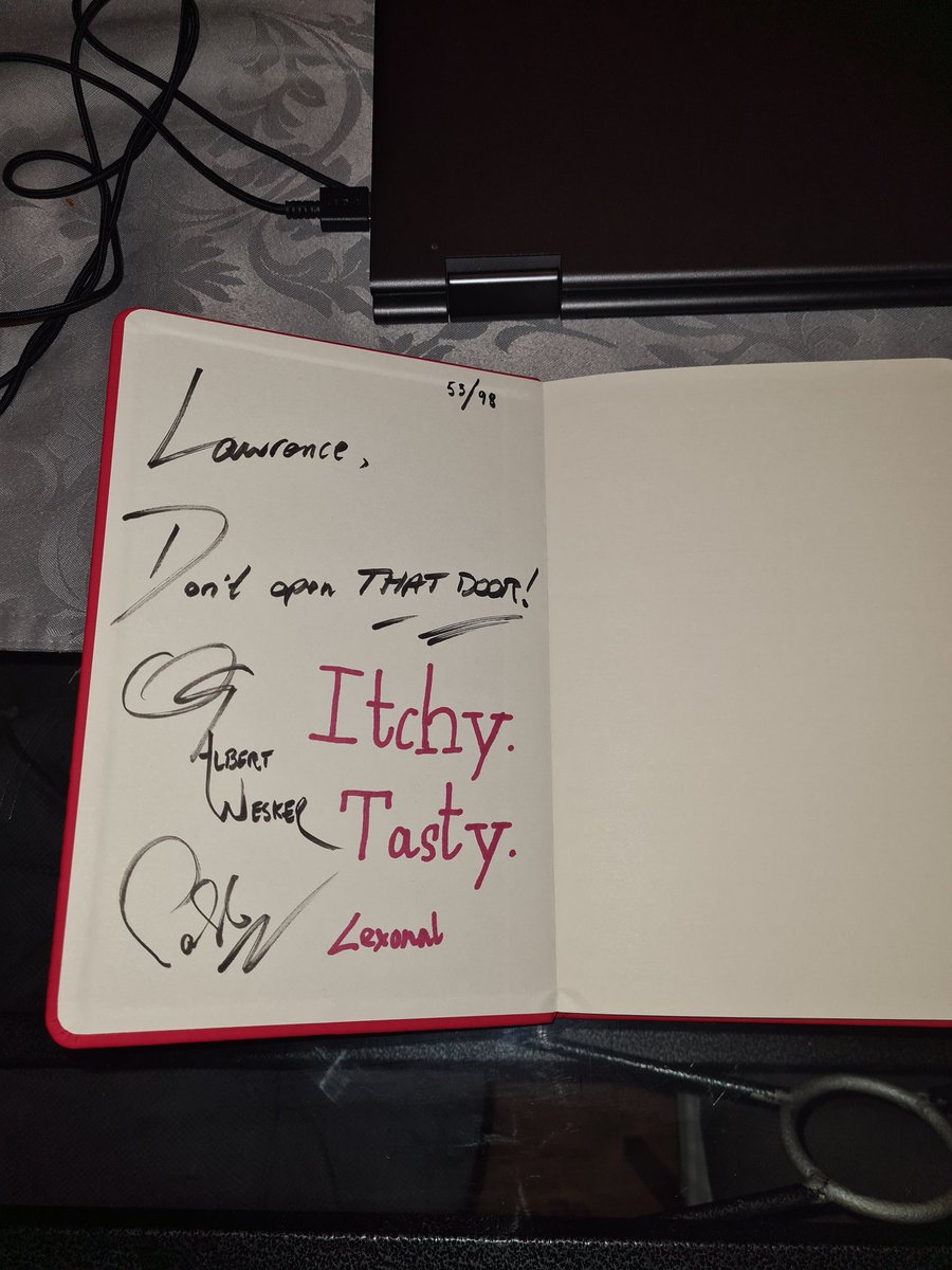 Retro_steezy's tweet photo. Custom notebook from the original voice of Wesker. Very happy to own. 
#ResidentEvil #Wesker https://t.co/jEecgHF7KO
