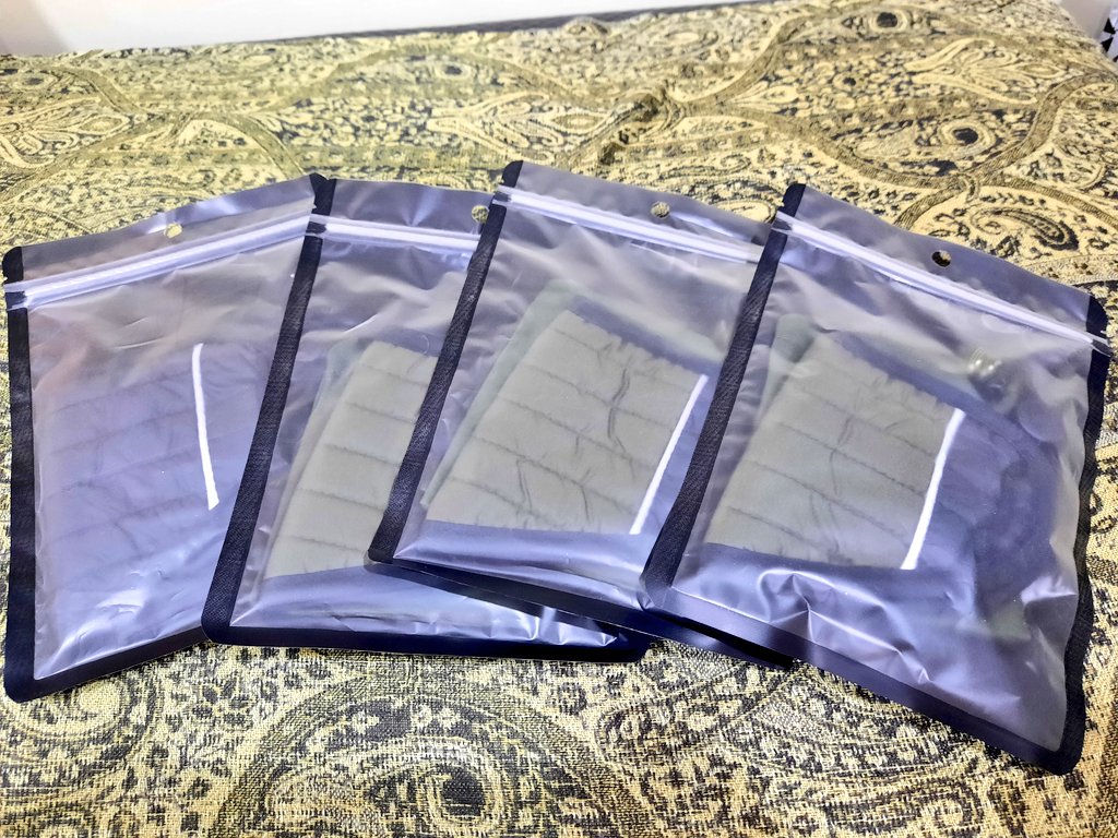 kymmxxn's tweet photo. 6) หน้ากากผ้า มีเขียว 3 ดำ 1
ชิ้นละ 100 บาท รวมส่งค่ะ
#ของสะสม702 
#ตลาดนุช
#เป๊กผลิตโชค https://t.co/IhVi8nC4eE