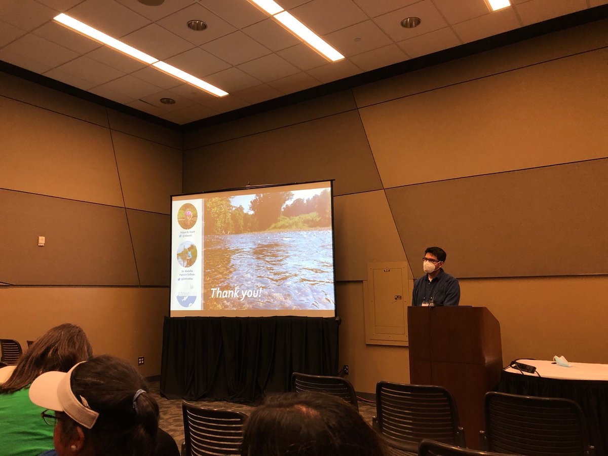 stephaniesli_'s tweet photo. Well, #JASM22 was my first conference and probably a life-changing event for me. I learned a lot not only about science, but also about my lab mates and myself. And I had a lot of fun. Grateful to all of the #STRIVELab members for helping to make it such a great time. 10/10. https://t.co/QRhhq5MX0L