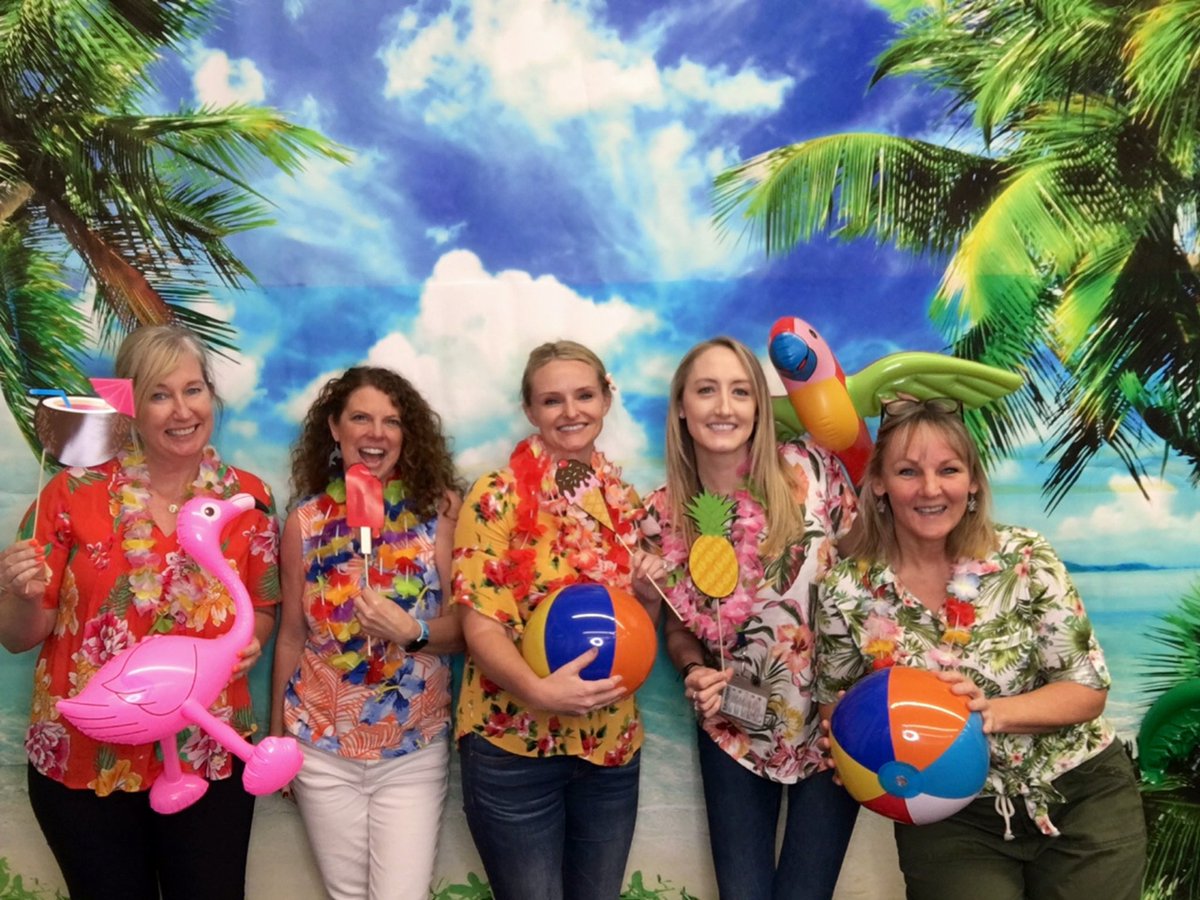 liz_duban's tweet photo. Summer’s almost here!! ☀️🏝 What a great year of learning, growing, connecting, and supporting teachers in science with such an amazing team! @LISDScience @LisaCsScience @jjgib4science @Lori4teachers #Sci5 https://t.co/1N2rwkIAUz