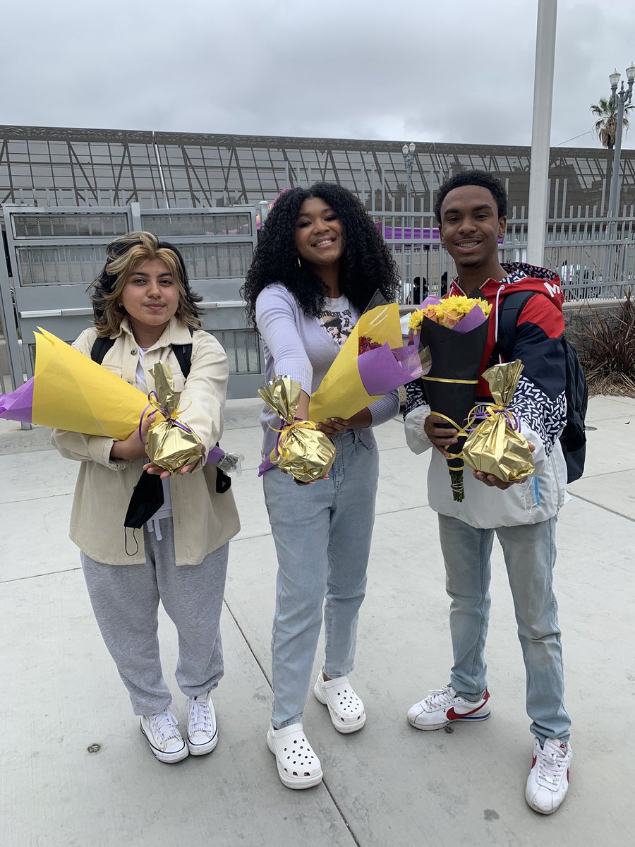 It’s beginning to look a lot like PROM!! Congratulations Queen Jourdan, King Kevin, and King Benny!!! Can’t wait to watch you get your crowns tomorrow night!! 👑👑👑💜💛