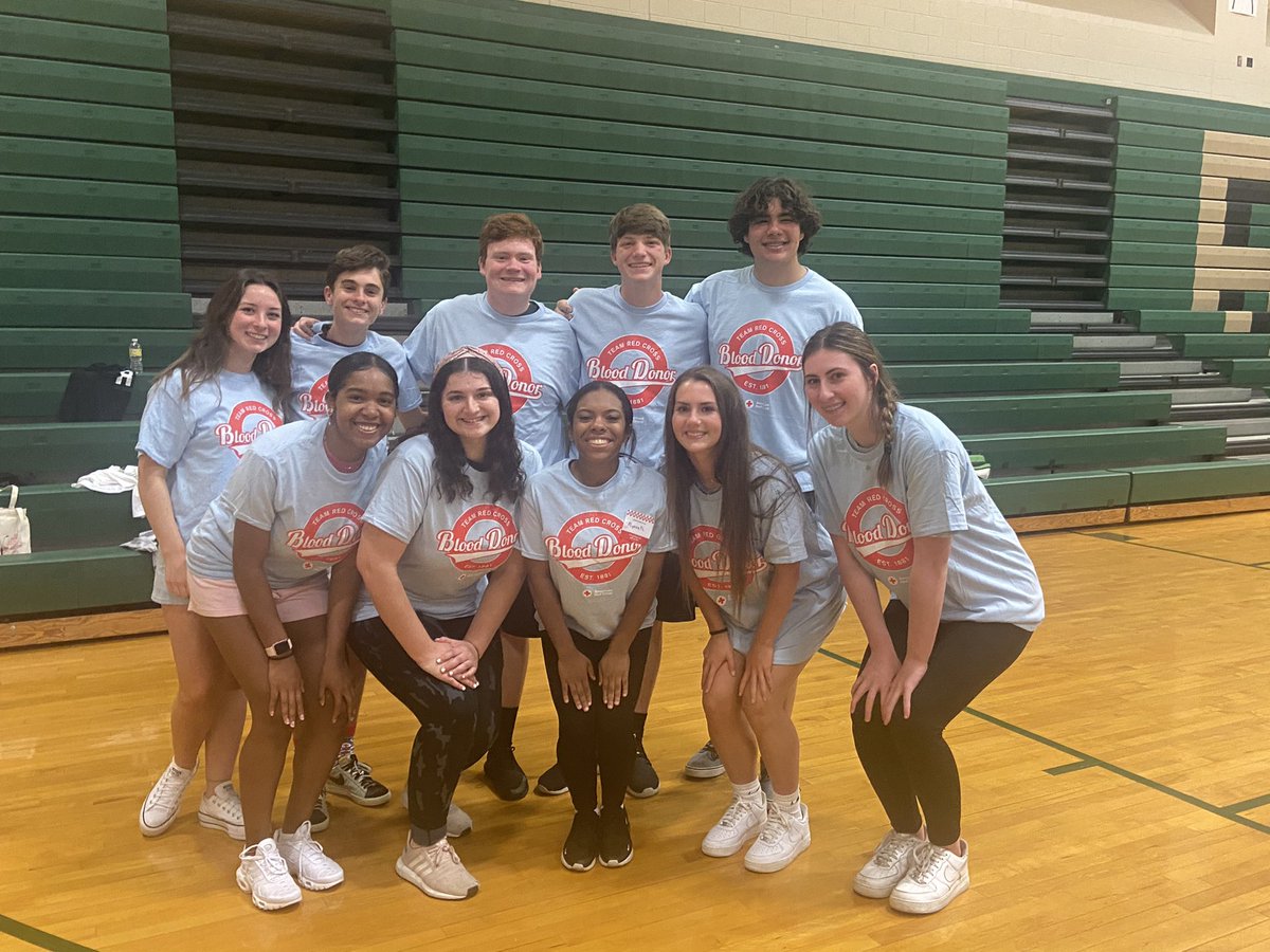 AWagner630's tweet photo. Thank you to our volunteers and blood donors at today’s Blood Drive. YOU saved many lives! Thank you to the @2022_rhs for coordinating this event to help others. 

Next stop, clap👏 out 😭💚🤙🏼! @Green_Raiders https://t.co/maOGTXv2h1