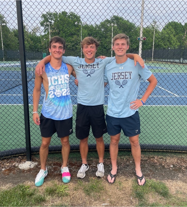 jerseycusdno100's tweet photo. Congratulations to Eddie Roberts, Logan Schultz, and Zach Wargo! They qualified for the IHSA Tennis State Tournament today! Zach qualified in singles, and Logan and Eddie qualified as a doubles team out of a very tough Chatham Sectional! https://t.co/7T9GxhFZ9y