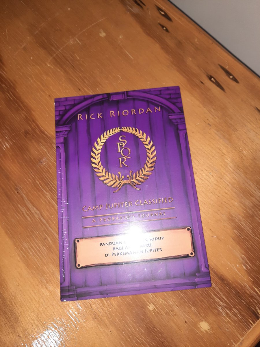 PercyJackson_ID's tweet image. The package of book I received yesterday.
Bahasa Indonesia version
#percyjackson #percyjackson_id #percyjacksonindonesia #campjupiter #heroesofolympus