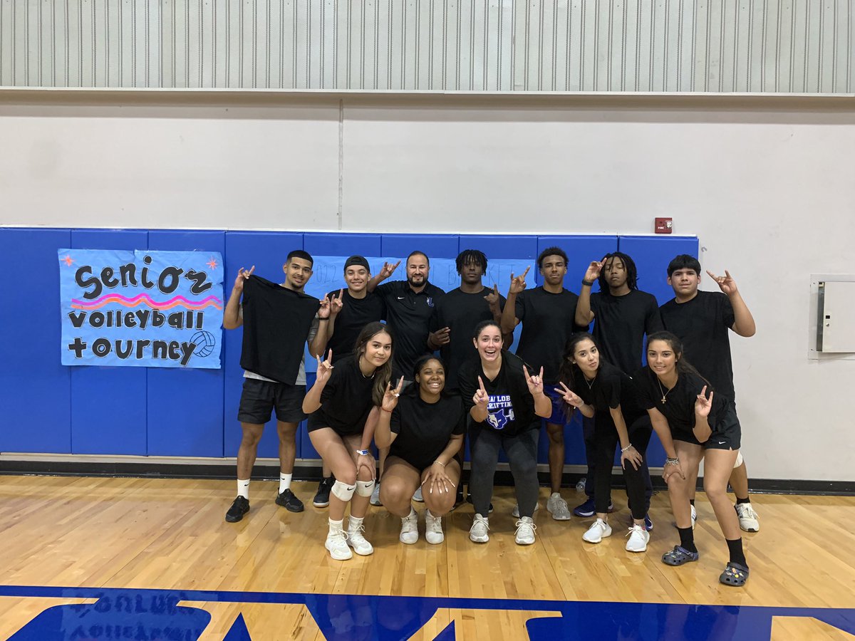 senior spike fest was a success!! thank you to all the spectators cheering on and all the teams that participated in the tournament! and huge s/o to the winning team who dominated all of their matches! 🏐🔥