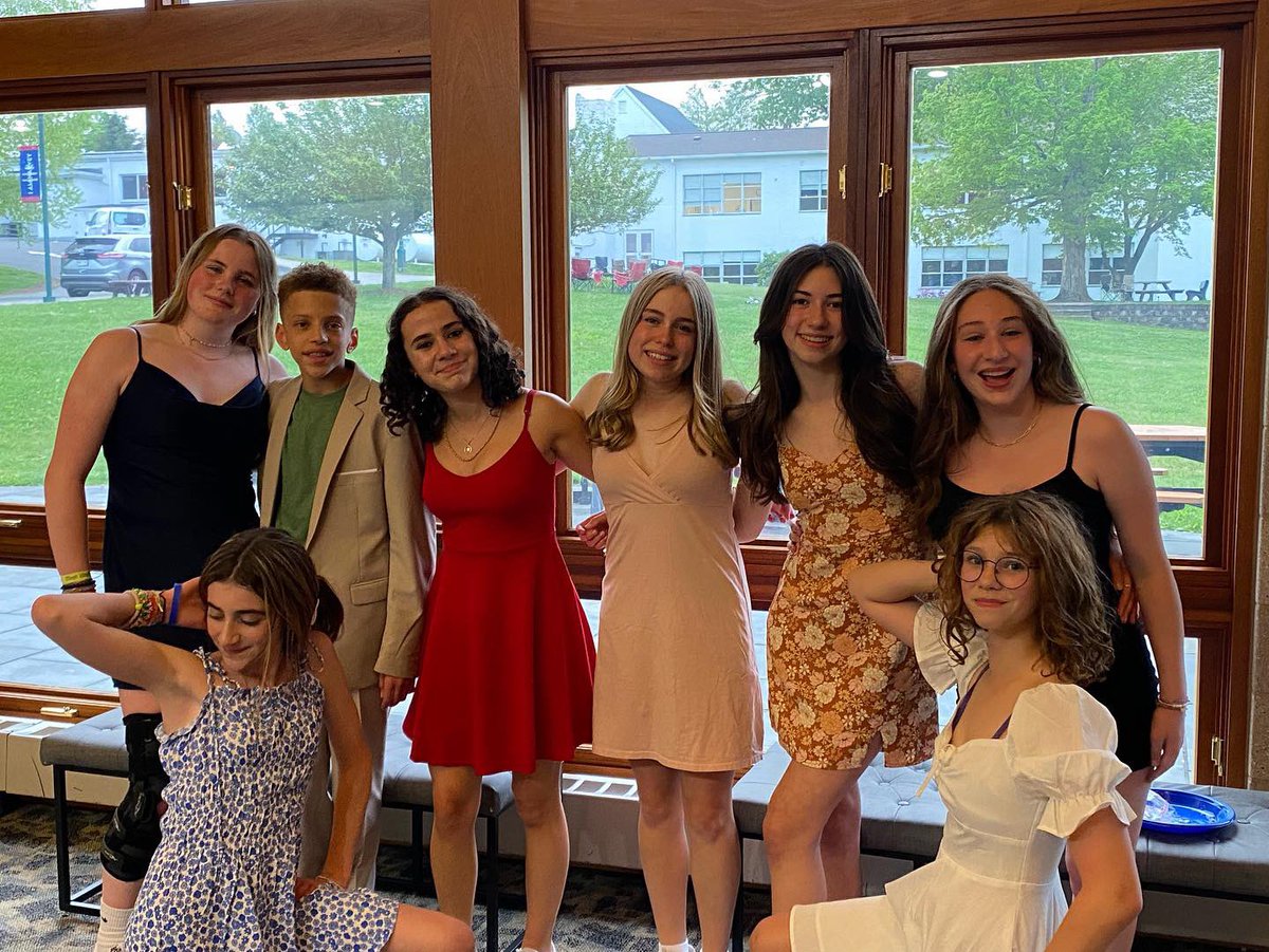 Harvey Middle School tweet media