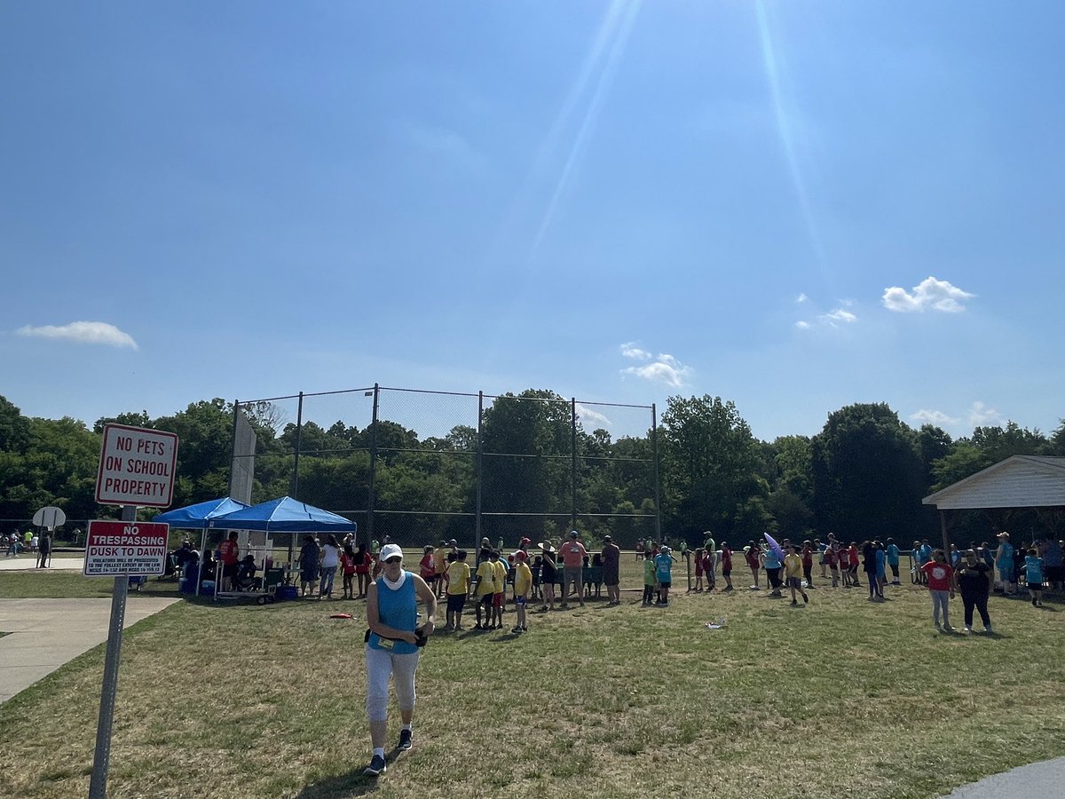 WHE_Whiskers's tweet photo. Fifth Grade Festival was a huge success! #WHESThrivers https://t.co/2rXiL2Tgns