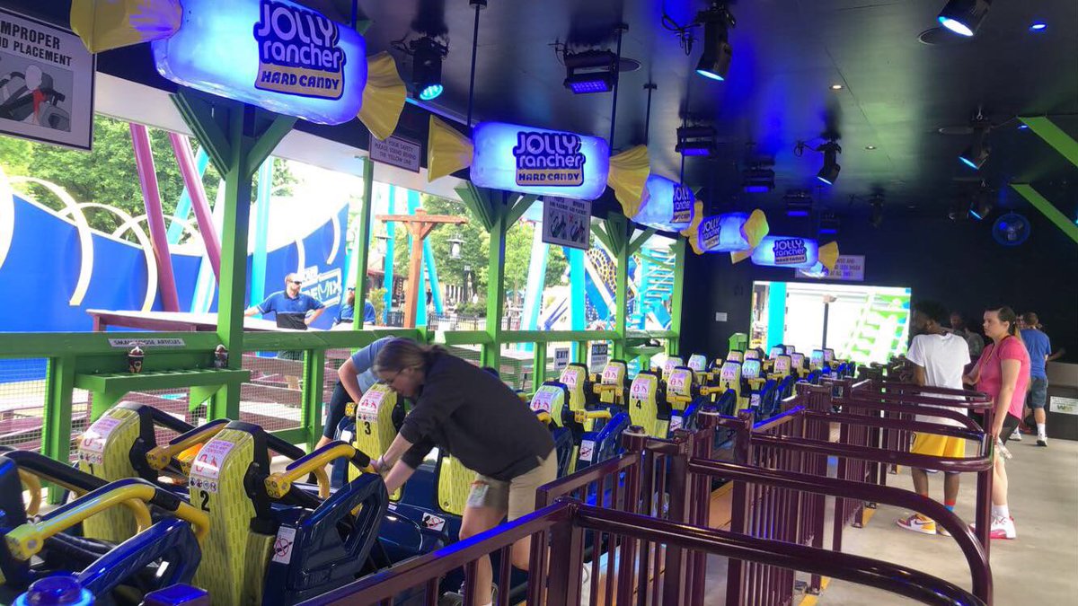iby_coaster's tweet photo. Had the chance to ride MIX’D&amp; Jolly Rancher Remix @Hersheypark during King Size pass-holders preview. Very great additions to the park! #hersheypark #jollyrancherremix #mixd #newfor2022 https://t.co/dGRoVGmOGW