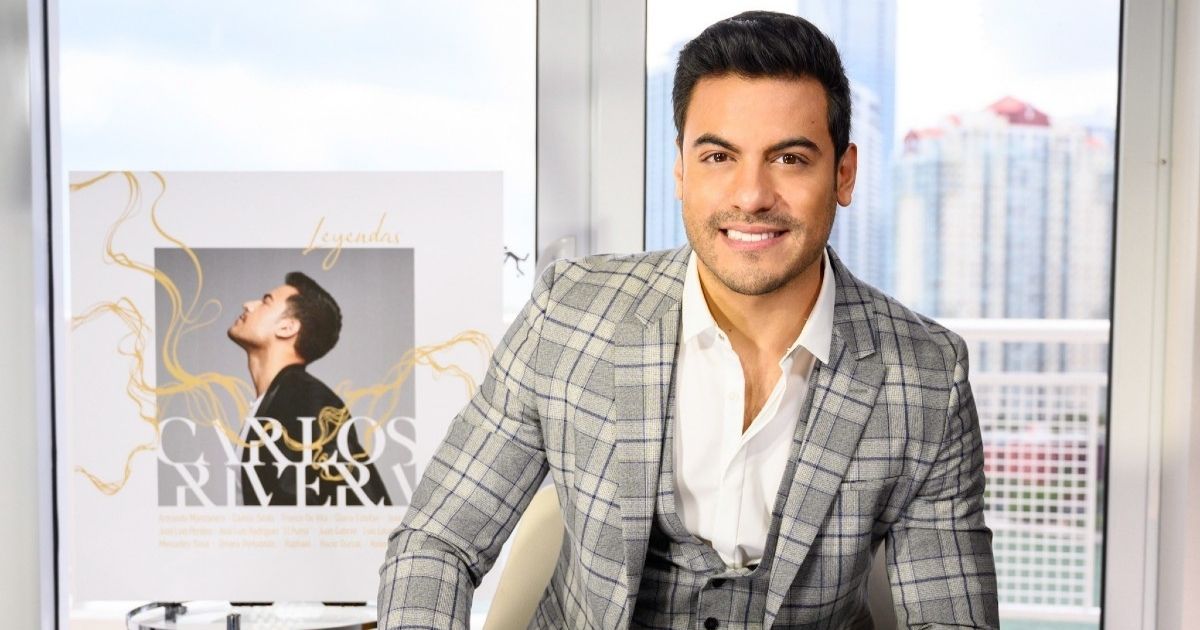 jessiecervantes's tweet photo. #JCNews @_CarlosRivera incluye colaboración con Napoleón en edición de lujo de 'Leyendas'
👉🏼 https://t.co/ziCVBkzdjy https://t.co/10SKmu2xdo