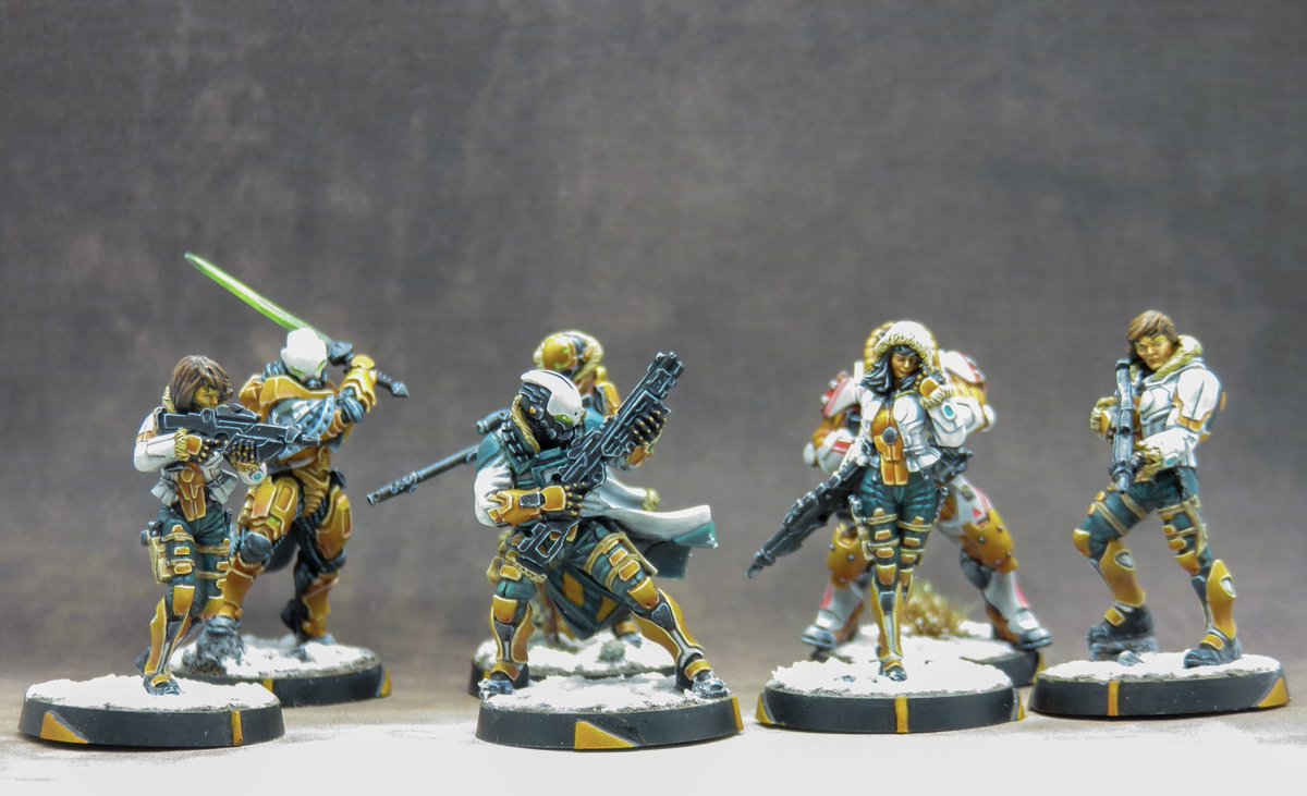 Hope4sun's tweet image. Finally finished the first half of #operationkaldstrom #yujing really pleased overall with how they have come out and a goal meet.

#infinitythegame #corvusbelli #scifi #cyberpunk #minipainting