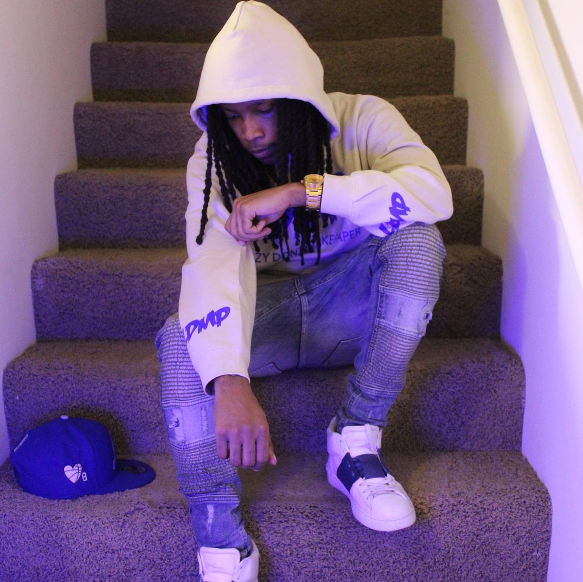 New music coming soon🌊🏁
Hoodie by <a href="/Darrenkta/">Devon C</a> 🐐