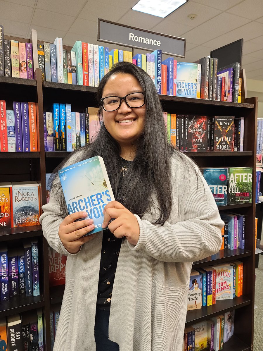 Drop by and say hi to Kelly, our new #Bookseller! She is ready to help you restock your Summer #TBR! <a href="/BNBuzz/">Barnes & Noble</a> #SummerReading