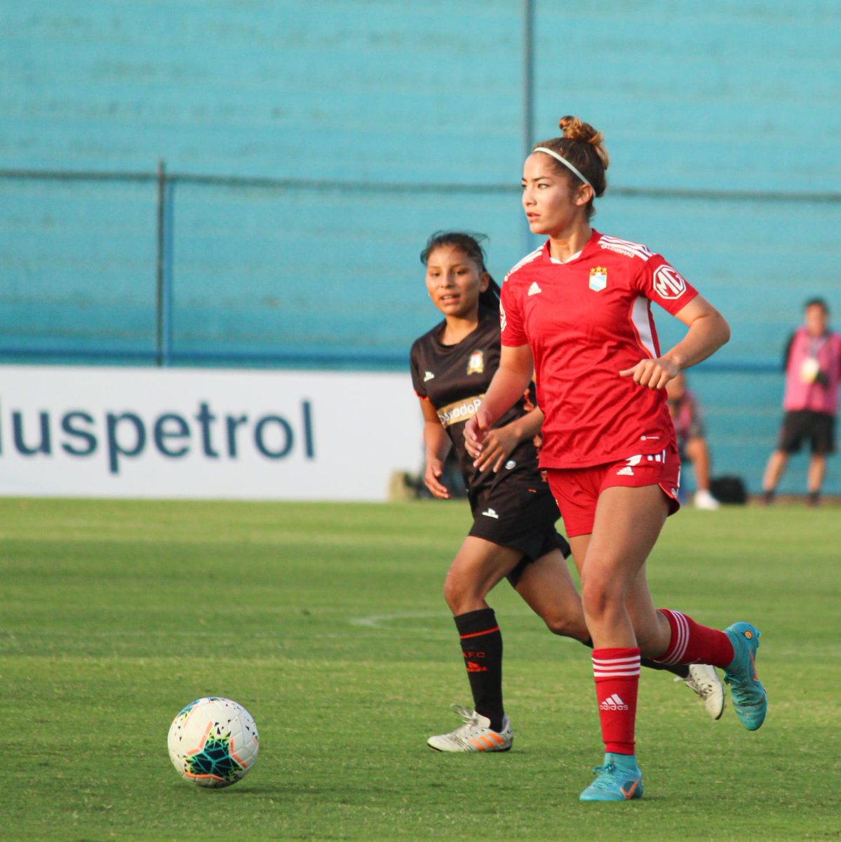 pielceleste's tweet photo. 🔊 GOLEADA CELESTE🔥
Fecha #09
➖ TORNEO FEMENINO 🏆
Sporting Cristal 6 - 0 Ayacucho Fc
Goles: Vilchez (x4), Cheng & López ⚽
#PielCeleste #LigaFemenina #Fecha09 #Peru #Futbol #AlientaDesdeCasa #SomosFamilia
📸: @luisperezadrian
¿OPINIONES? https://t.co/RwerxUZpkI