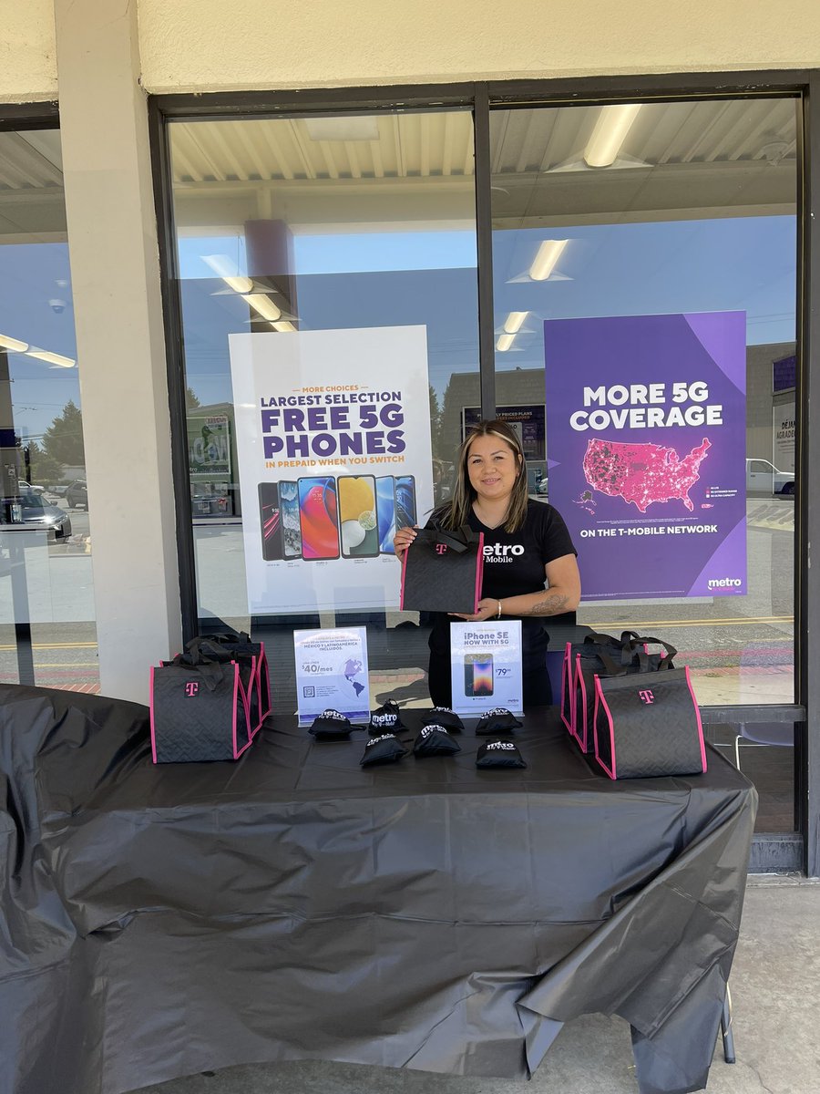 irmaaceves3's tweet photo. Great Job Alma Taking ownership of promoting her store…that’s how we win!!! 🤩
@cishanie @OrlandoSMRA https://t.co/J0XItsUuQO