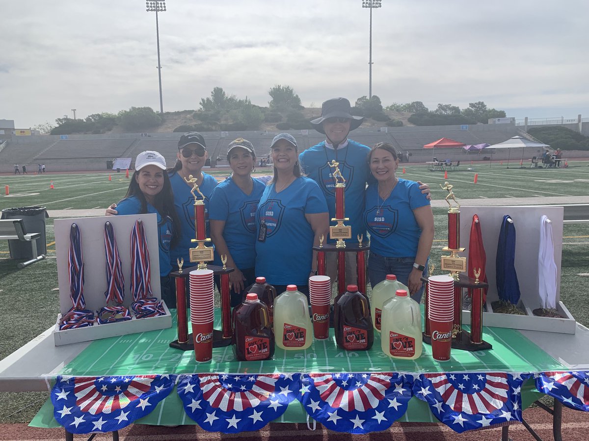 lespar04's tweet photo. Thank you ⁦@raisingcanes⁩ El Paso, TX for supporting our 2nd annual SISD Inclusive Flag Football game! We appreciate you! #teamsisd https://t.co/BvD30Dpbo7