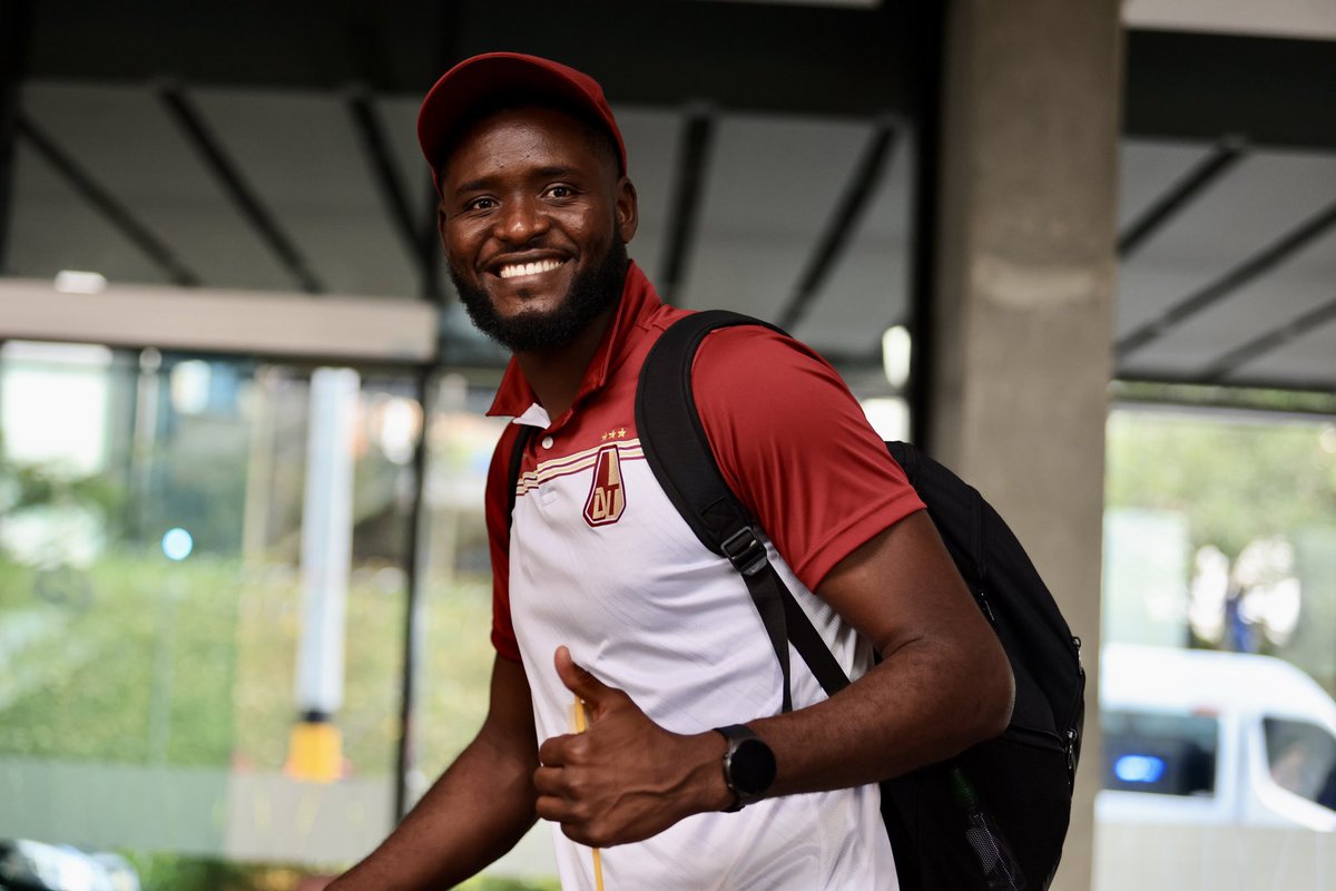 cdtolima's tweet photo. 📍Estamos en Medellín. Todo está listo para nuestro encuentro con @EnvigadoFC https://t.co/OGulWiKDm7